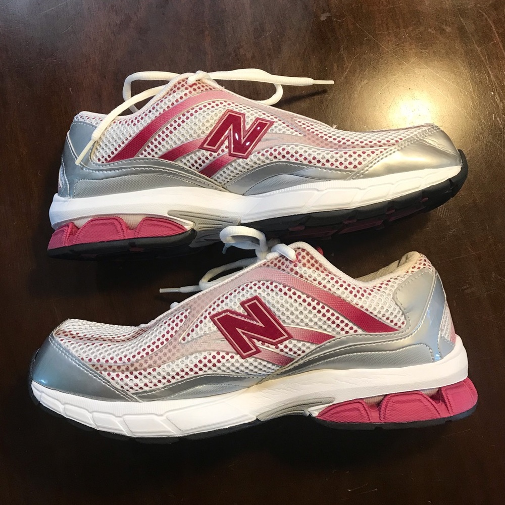 New Balance Women’s Size 10 Sneakers